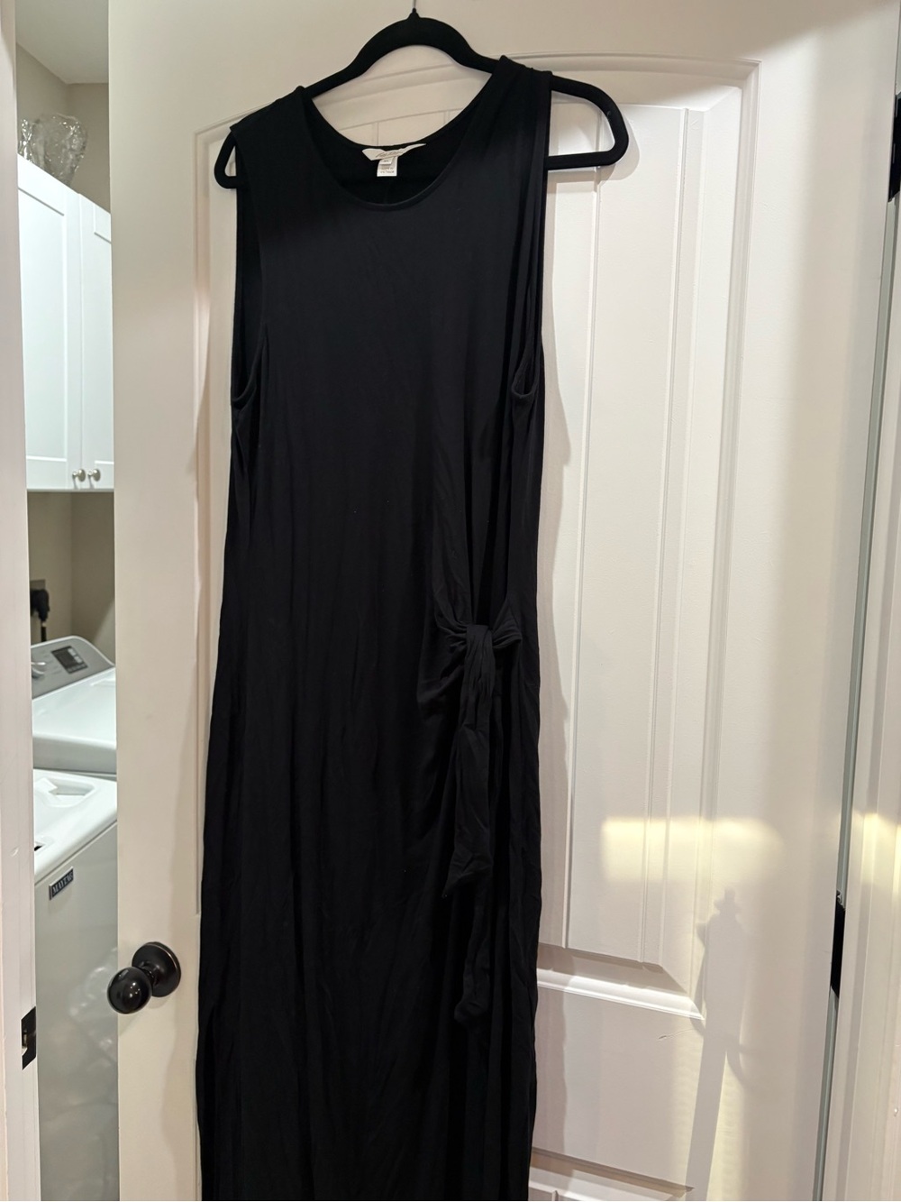 Lilly Pulitzer Black Sleeveless Knot-Side Maxi Dress